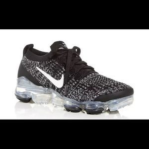 Nike women’s air Vapormax flyknit 3